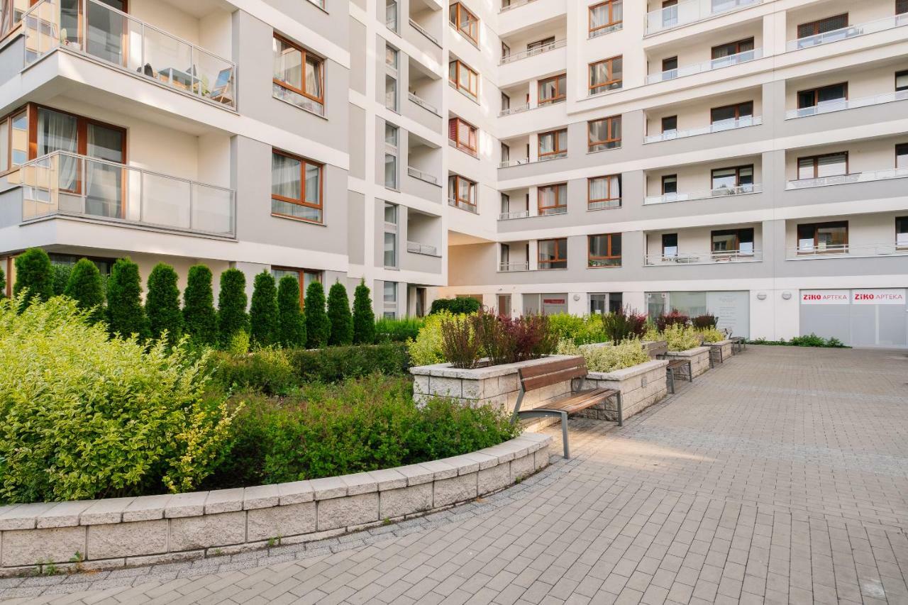 Stare Bielany 2-Bedroom Apartment Warsawa Bagian luar foto